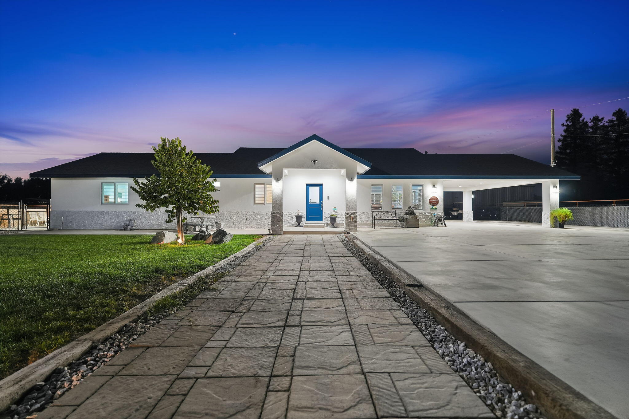 1644 W Marinette Ave, Exeter, CA 93221