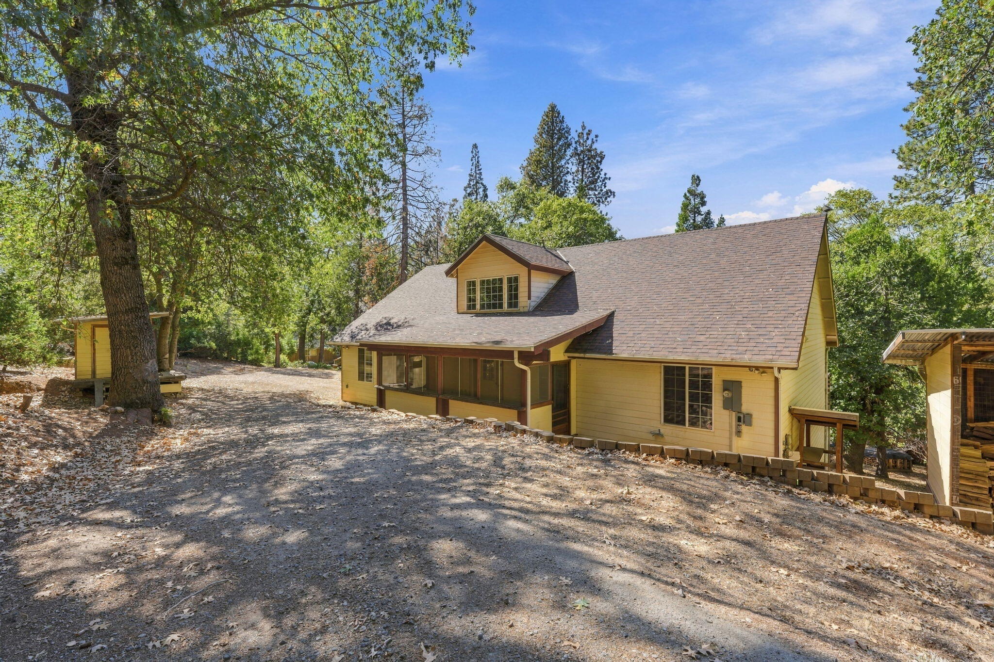 1283 Wy Ct, Springville, CA 93265