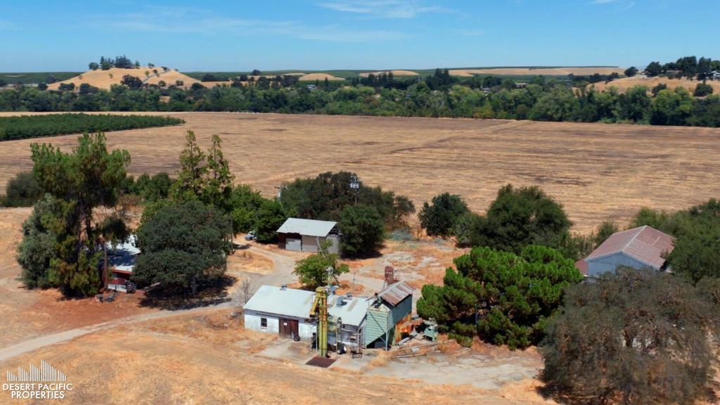 12201 Orange Blossom Rd, Oakdale, CA 95361