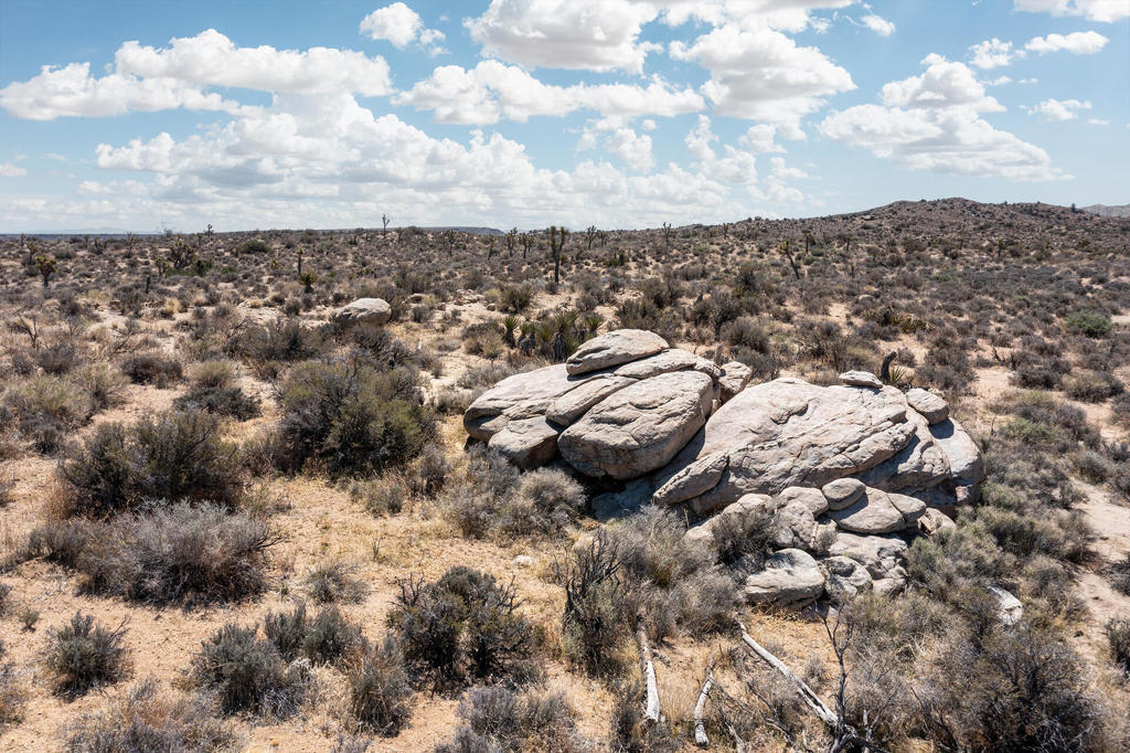 101 Hondo St, Pioneertown, CA 92268