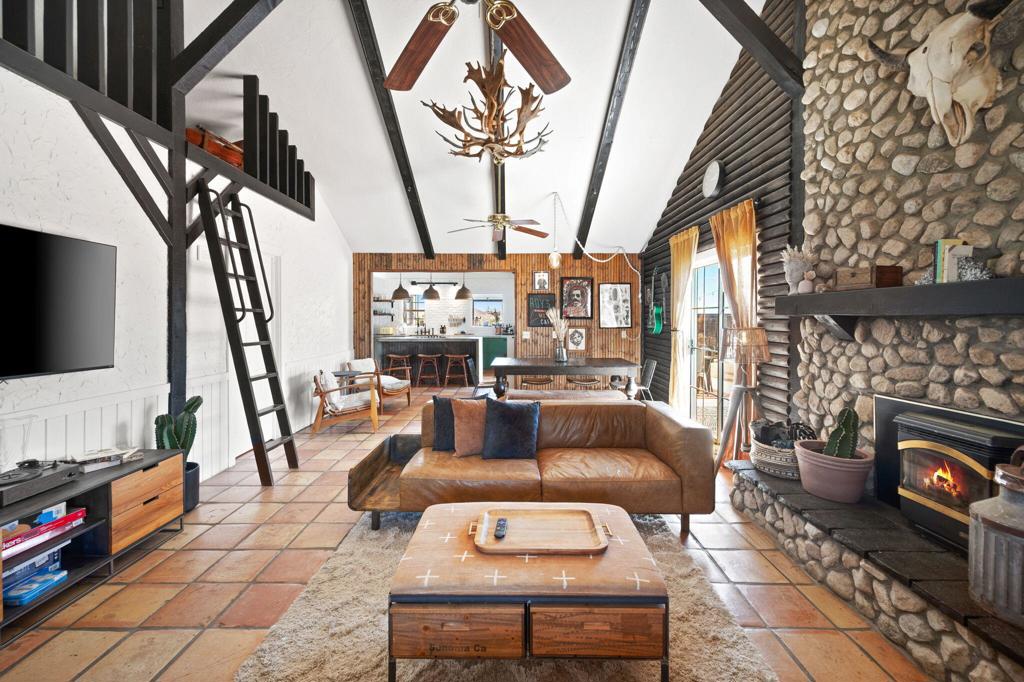 5177 Roy Rogers Rd, Pioneertown, CA 92268