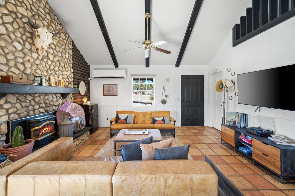 5177 Roy Rogers Rd, Pioneertown, CA 92268