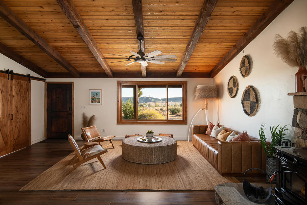 5544 Roy Rogers Rd, Pioneertown, CA 92268