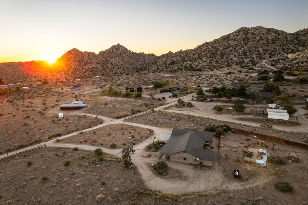 5544 Roy Rogers Rd, Pioneertown, CA 92268