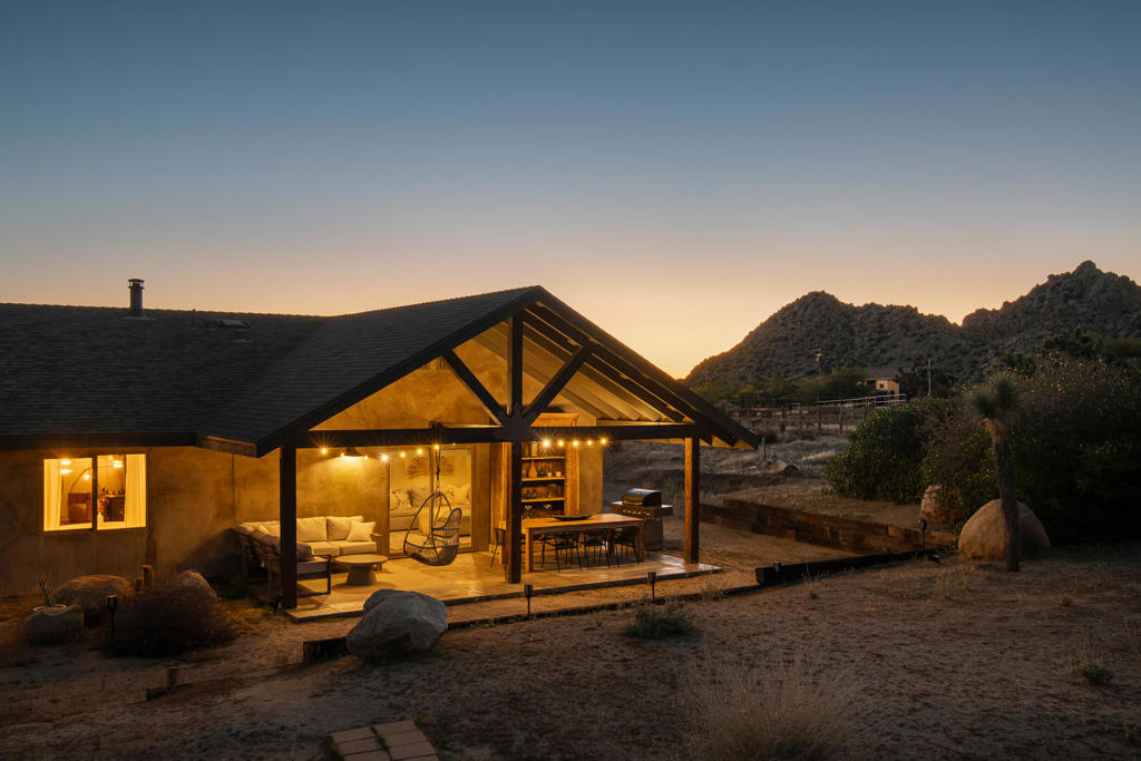 5544 Roy Rogers Rd, Pioneertown, CA 92268