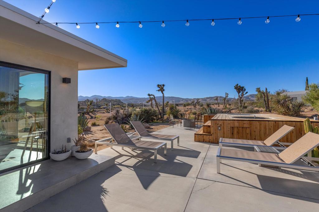 52744 Contour Ter, Pioneertown, CA 92268