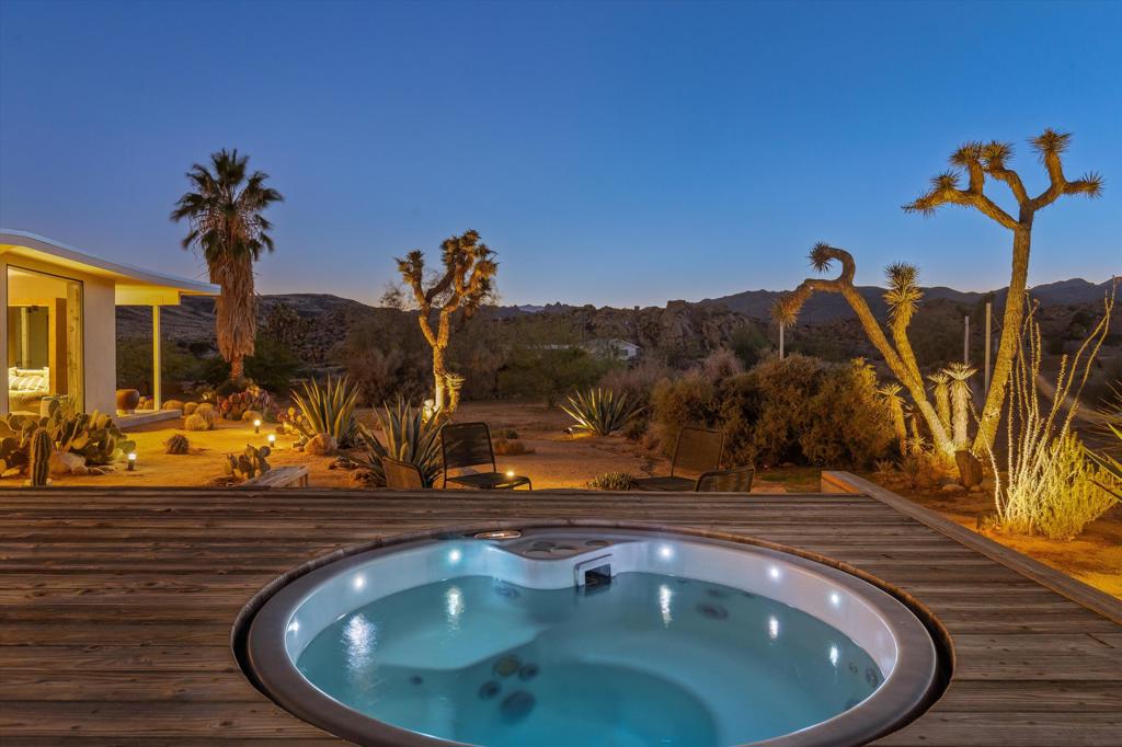 52744 Contour Ter, Pioneertown, CA 92268