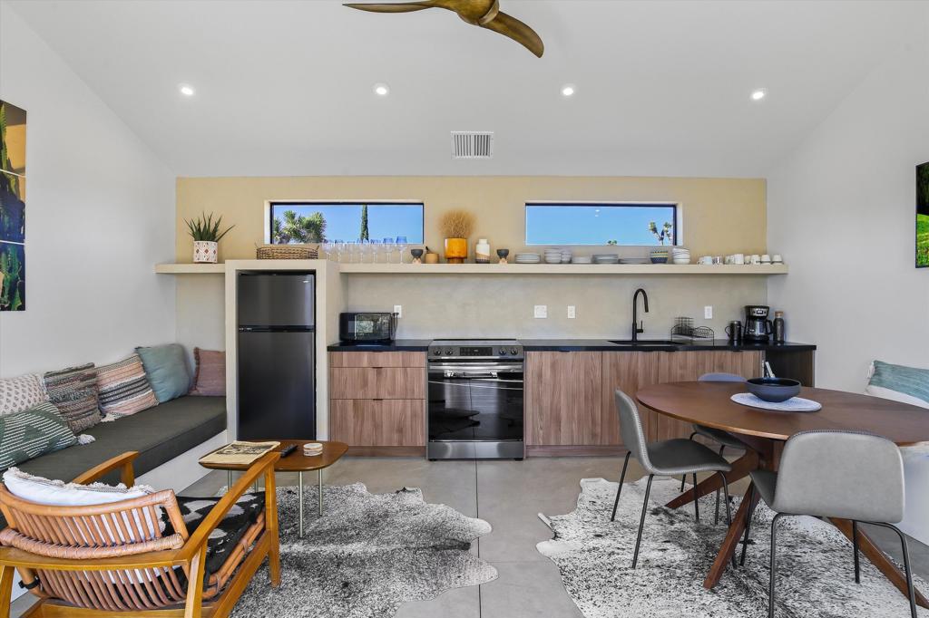 52744 Contour Ter, Pioneertown, CA 92268