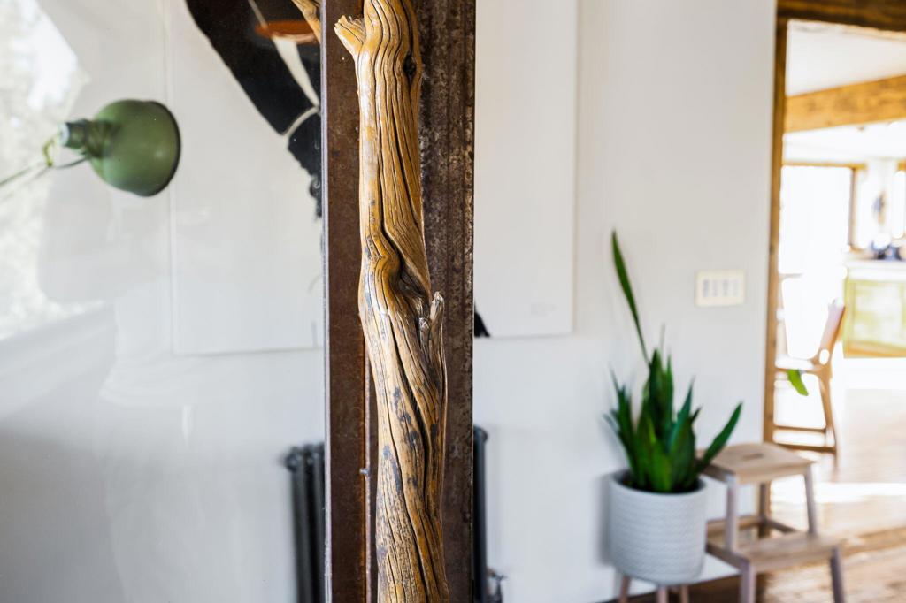 1102 Burlington Rd, Pioneertown, CA 92268