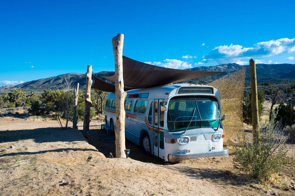 1102 Burlington Rd, Pioneertown, CA 92268