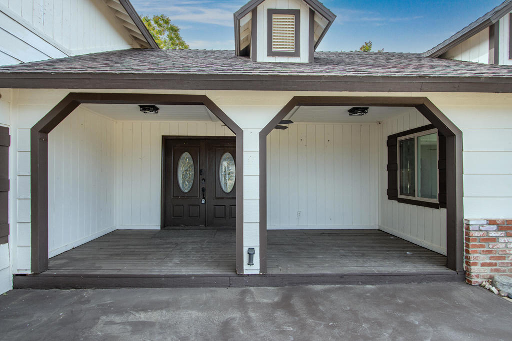 5523 Tom Mix Rd, Pioneertown, CA 92268