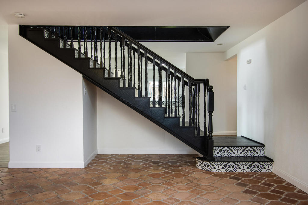 5523 Tom Mix Rd, Pioneertown, CA 92268