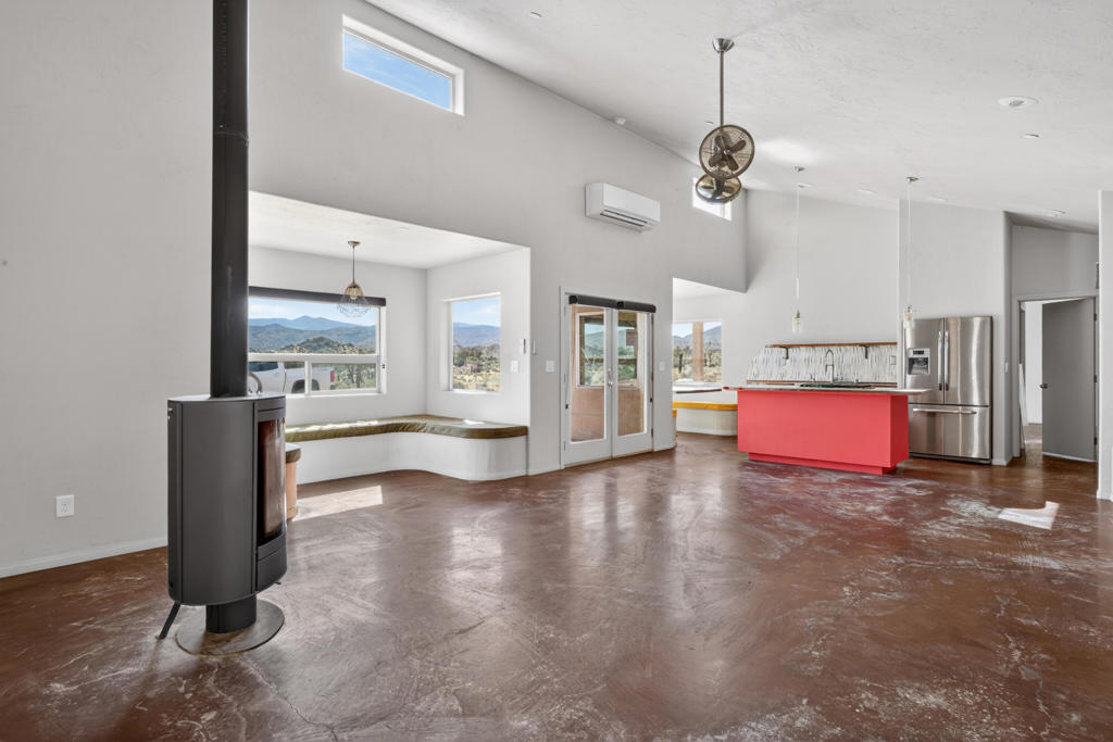 53105 Chia Trl, Pioneertown, CA 92268