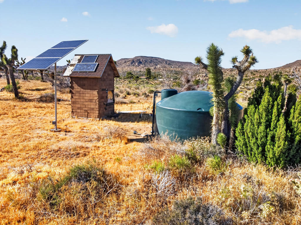 53105 Chia Trl, Pioneertown, CA 92268