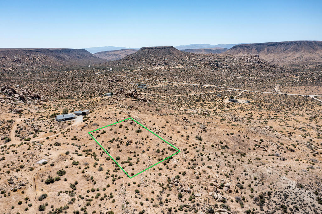 53102 Geronimo Trl, Pioneertown, CA 92268