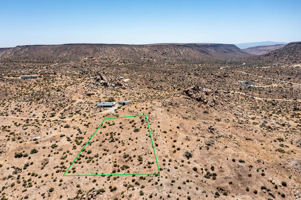 53102 Geronimo Trl, Pioneertown, CA 92268