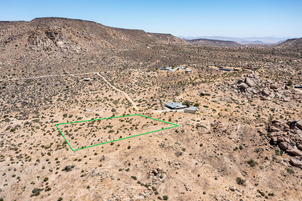 53102 Geronimo Trl, Pioneertown, CA 92268