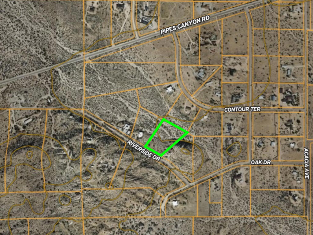 108 Riverside Dr, Pioneertown, CA 92268