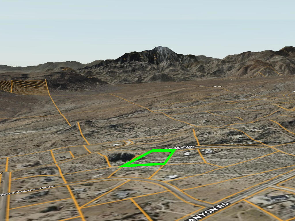 108 Riverside Dr, Pioneertown, CA 92268