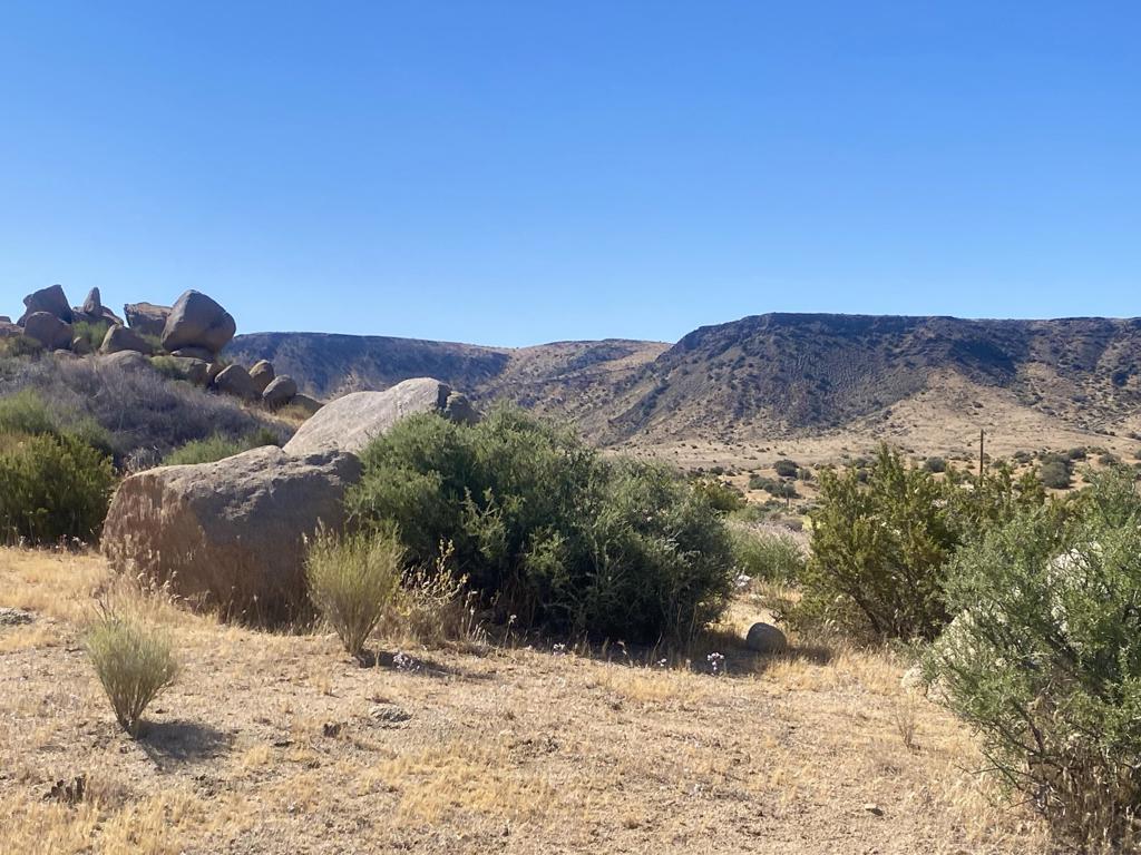 108 Riverside Dr, Pioneertown, CA 92268