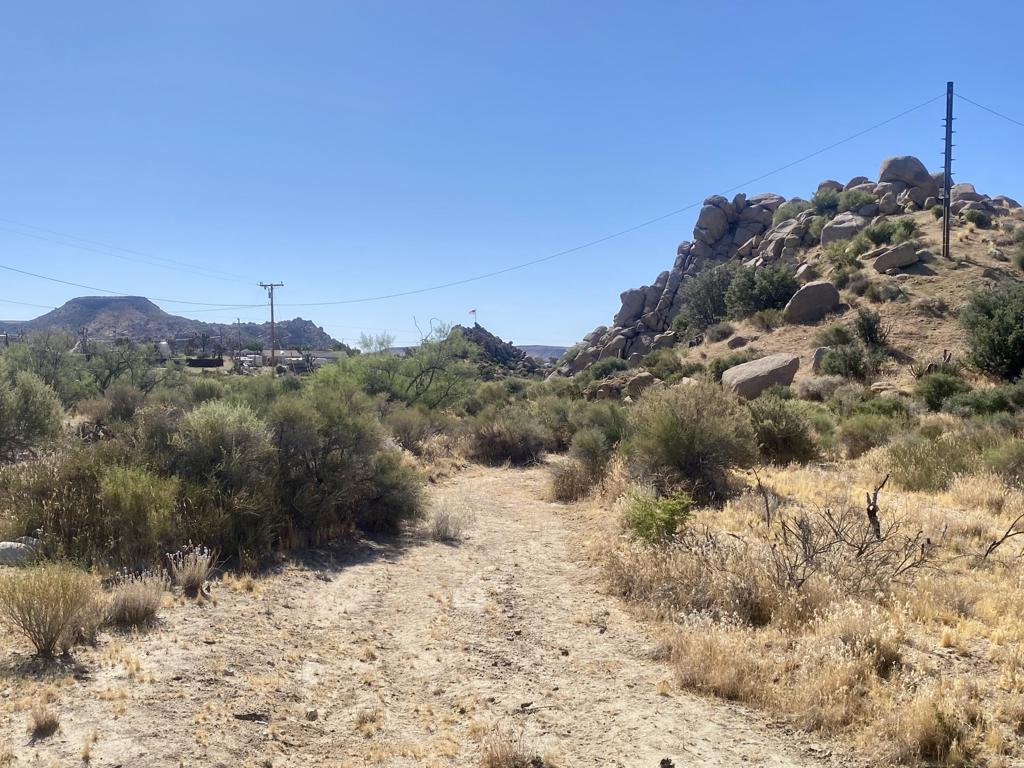 108 Riverside Dr, Pioneertown, CA 92268