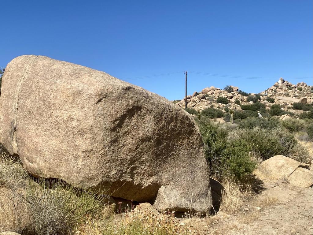 108 Riverside Dr, Pioneertown, CA 92268