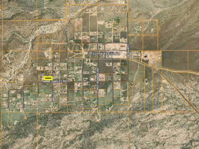 129 Annie Oakley, Pioneertown, CA 92268