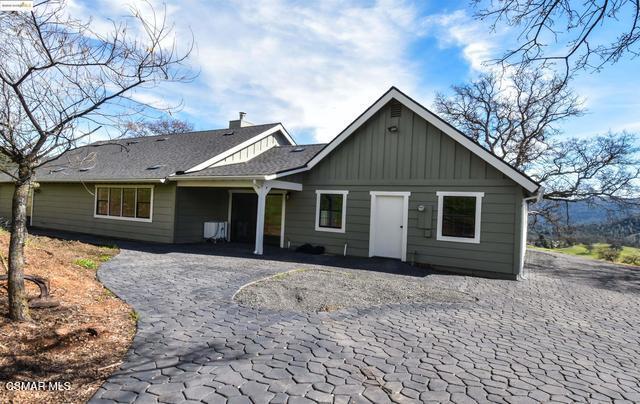 13300 Lone Bend Rd, Jamestown, CA 95327