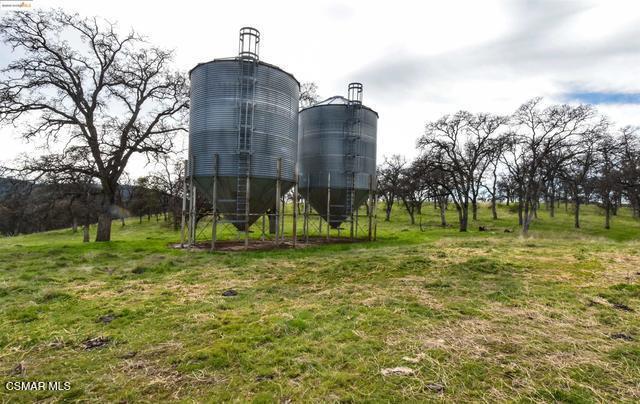 13300 Lone Bend Rd, Jamestown, CA 95327