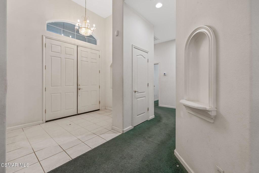 1185 E Ramblewood Dr, Dinuba, CA 93618