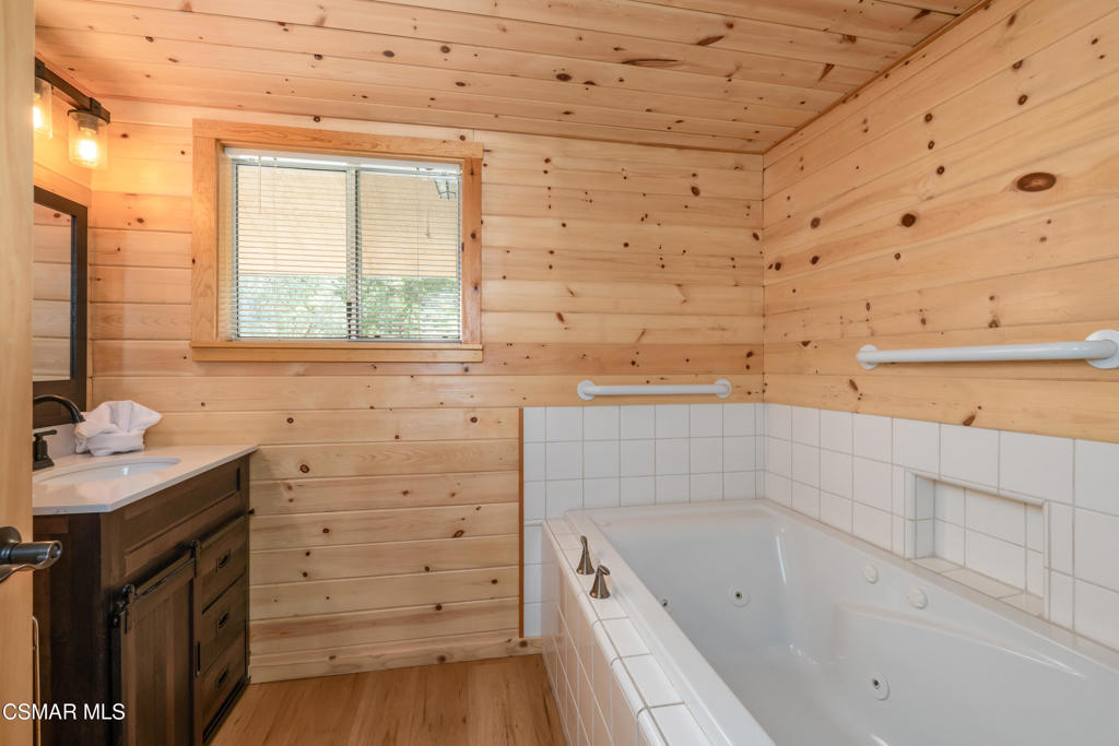 56401 Marina View Way, Bass Lake, CA 93604