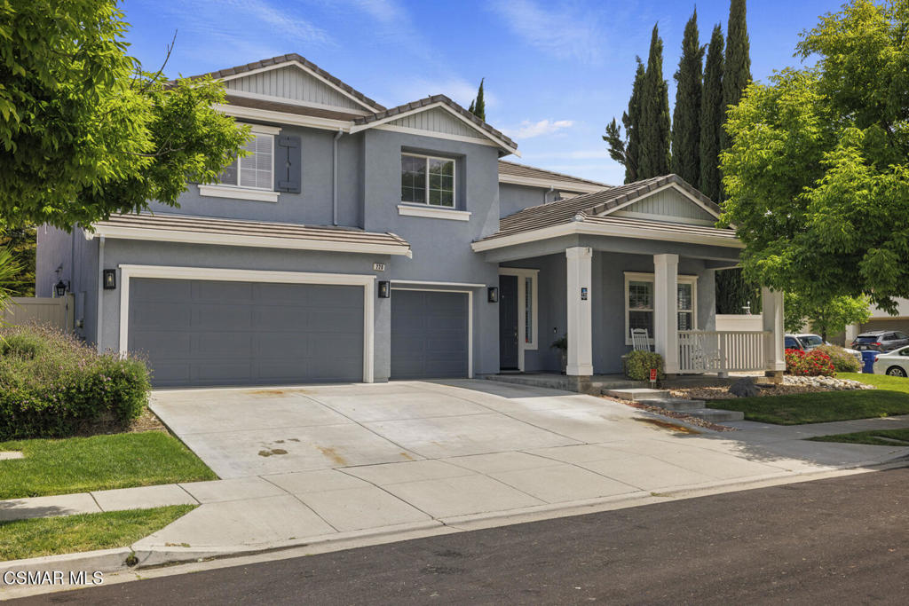 220 Abelia Ln, Patterson, CA 95363