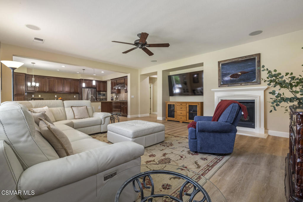 220 Abelia Ln, Patterson, CA 95363