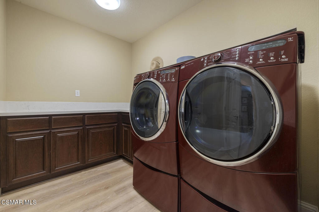 220 Abelia Ln, Patterson, CA 95363