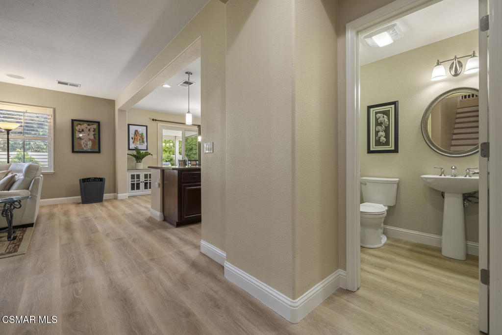 220 Abelia Ln, Patterson, CA 95363