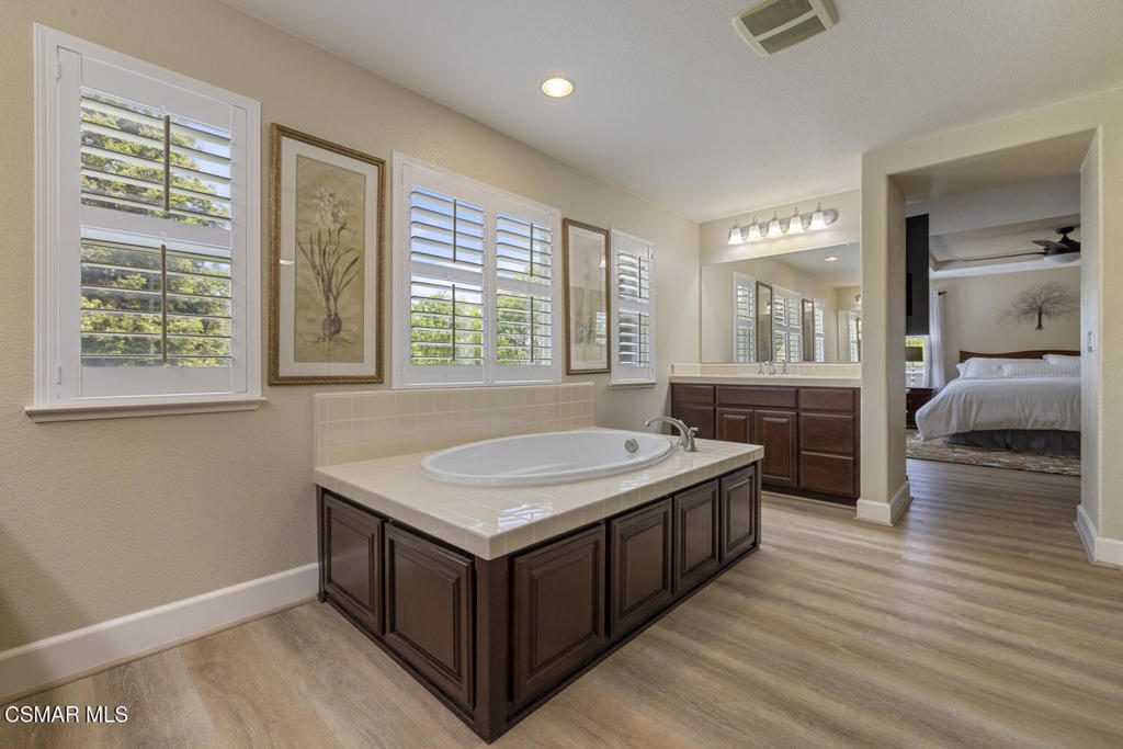 220 Abelia Ln, Patterson, CA 95363