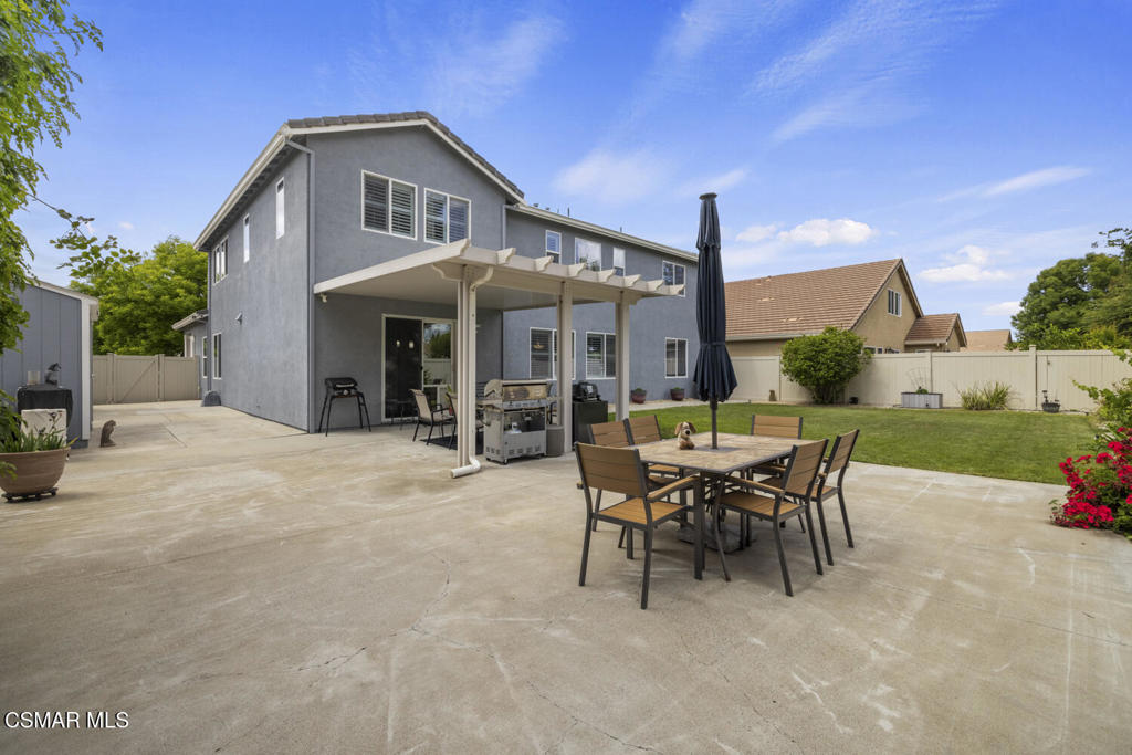 220 Abelia Ln, Patterson, CA 95363