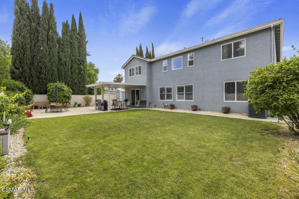 220 Abelia Ln, Patterson, CA 95363