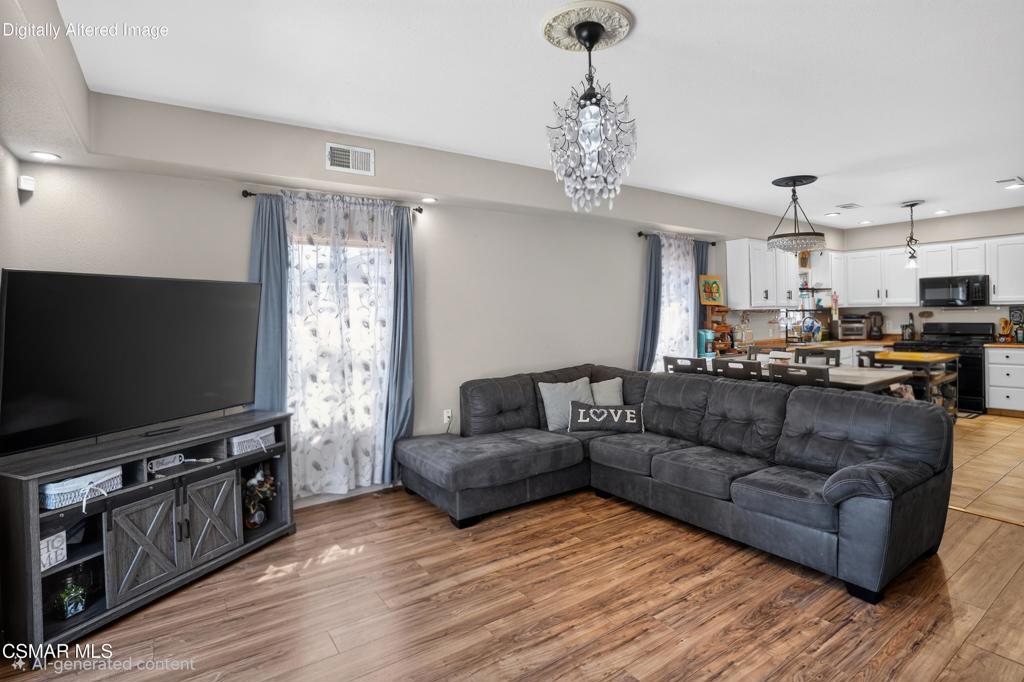 458 W Spruce Ave, Pinedale, CA 93650