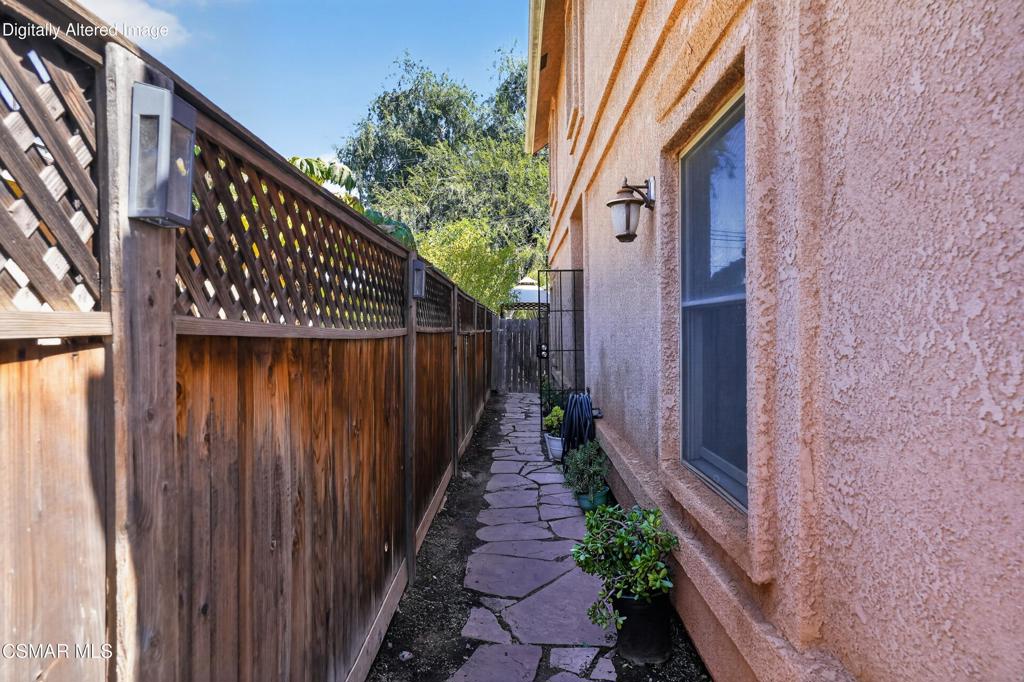 458 W Spruce Ave, Pinedale, CA 93650