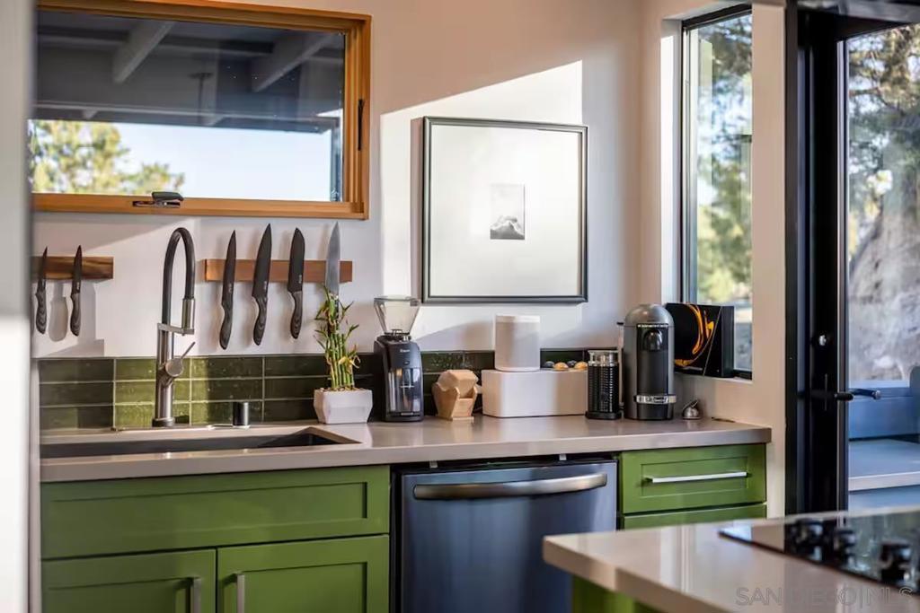 48311 Burns Canyon Rd, Pioneertown, CA 92268