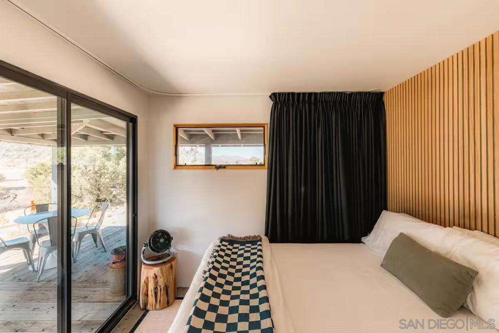 48311 Burns Canyon Rd, Pioneertown, CA 92268