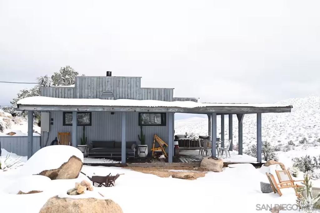 48311 Burns Canyon Rd, Pioneertown, CA 92268