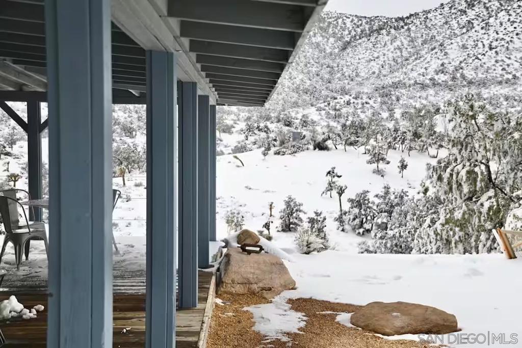 48311 Burns Canyon Rd, Pioneertown, CA 92268