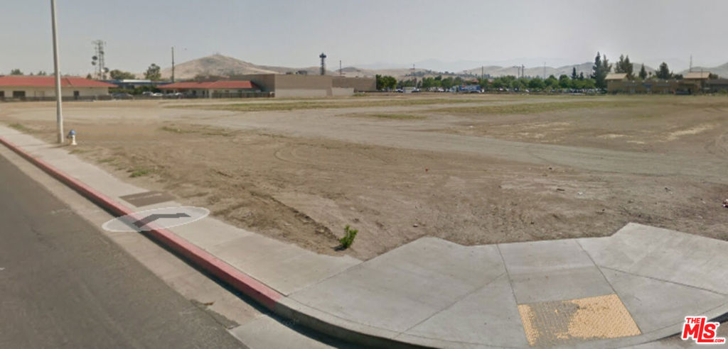 700 N Prospect St, Porterville, CA 93257