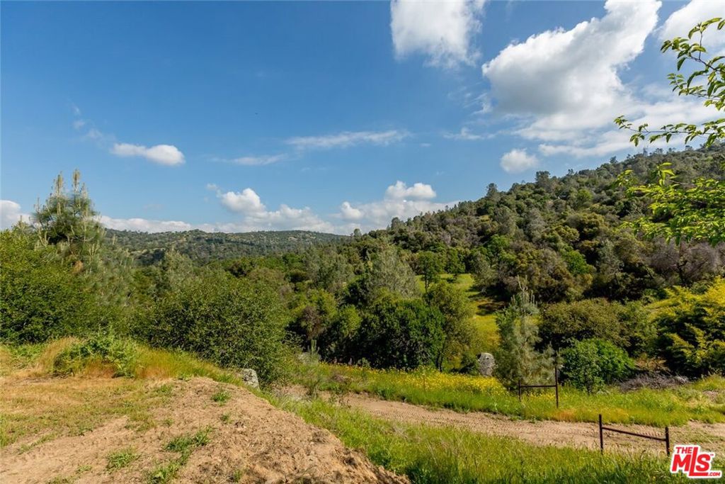 4132 Usona Rd, Mariposa, CA 95338
