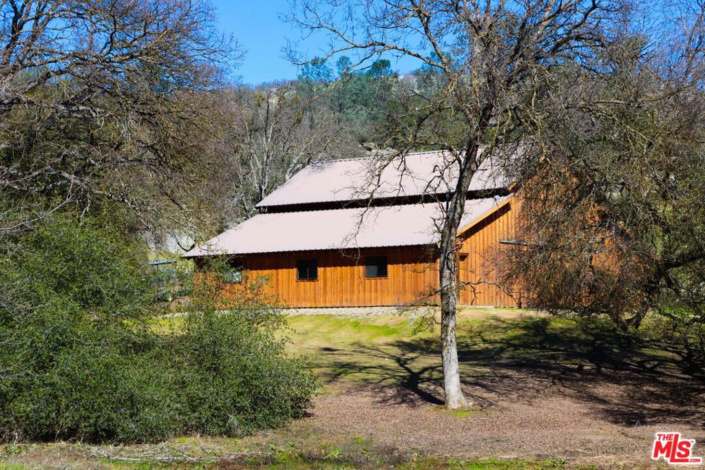 41924 Patrick Ave, Coarsegold, CA 93614