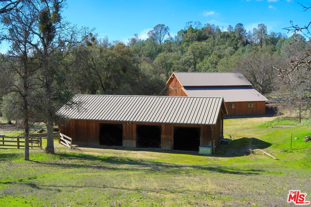 41924 Patrick Ave, Coarsegold, CA 93614