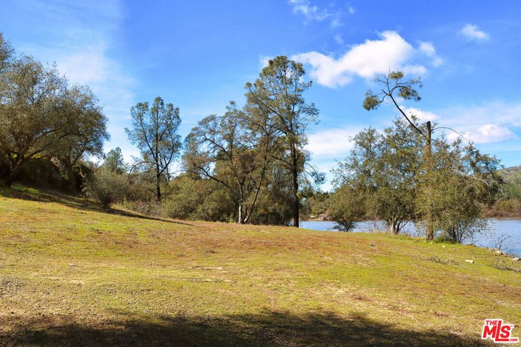 3 Blackhawk Drive, Coarsegold, CA 93614