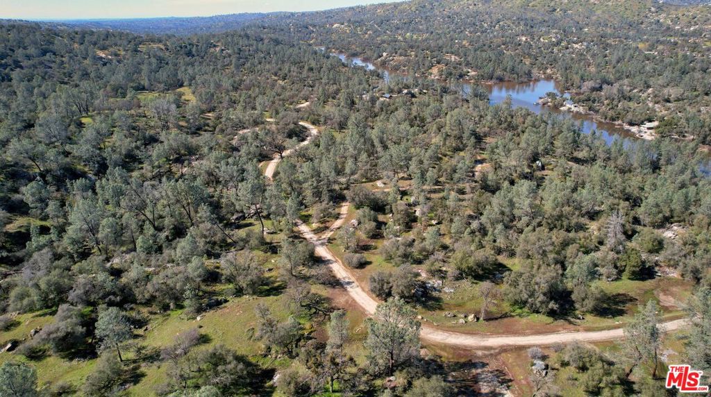 3 Blackhawk Drive, Coarsegold, CA 93614